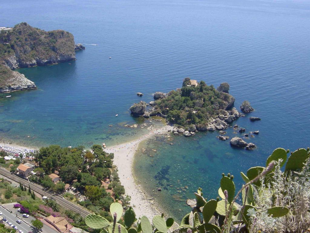 Tony & Doris Home Giardini Naxos Eksteriør billede