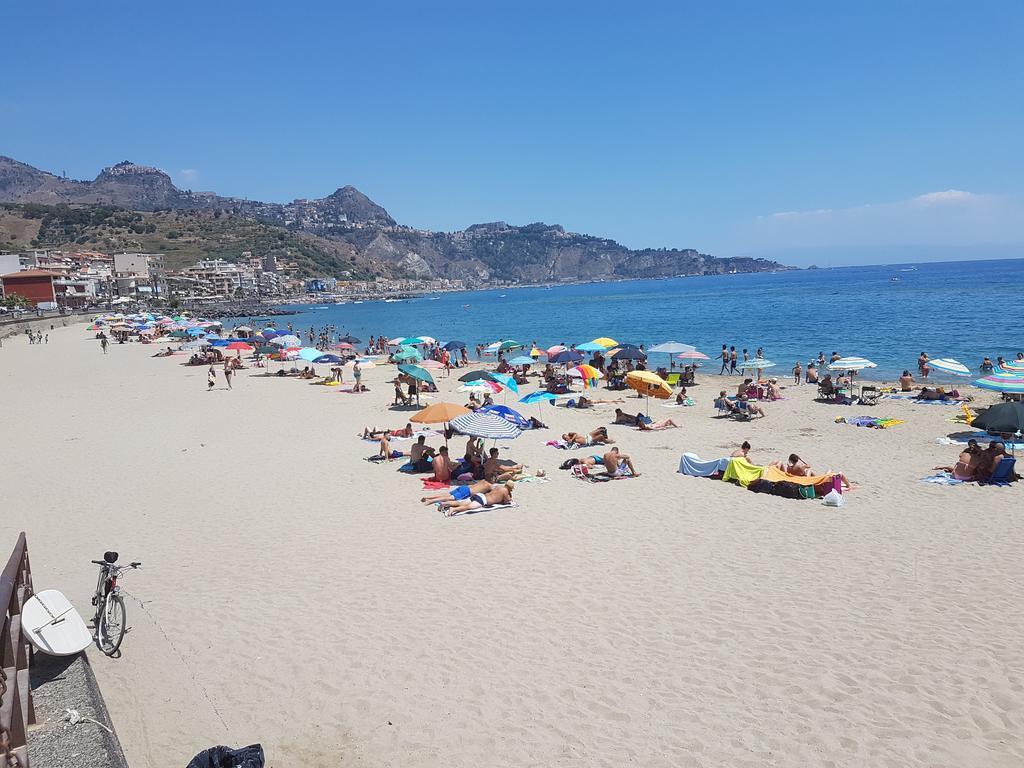 Tony & Doris Home Giardini Naxos Eksteriør billede